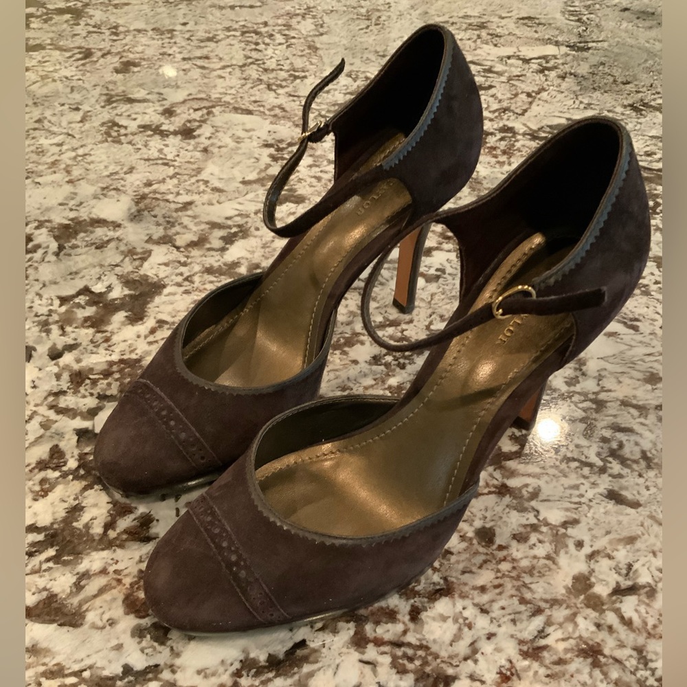 Ann Taylor 8 1/2 brown suede 4” shoe